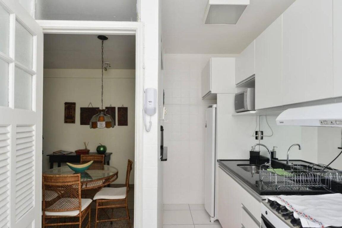 Apartamento A 5 Minutos Do Leblon, Frente Ao Metro *